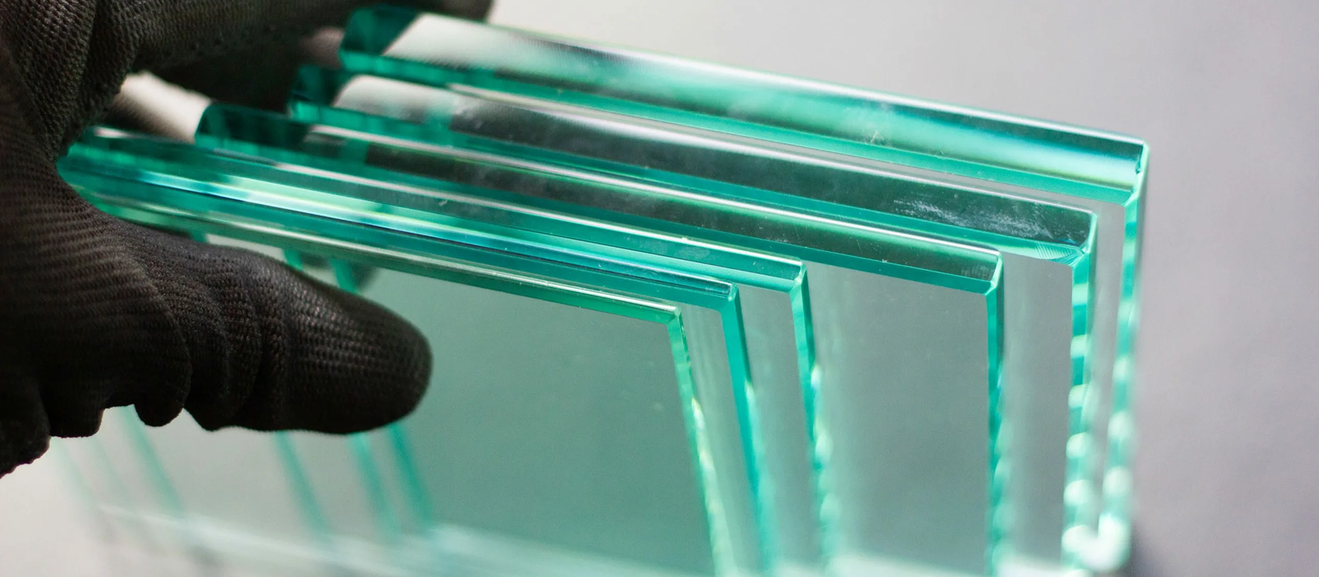 Чем закаленное стекло отличается от обычного?