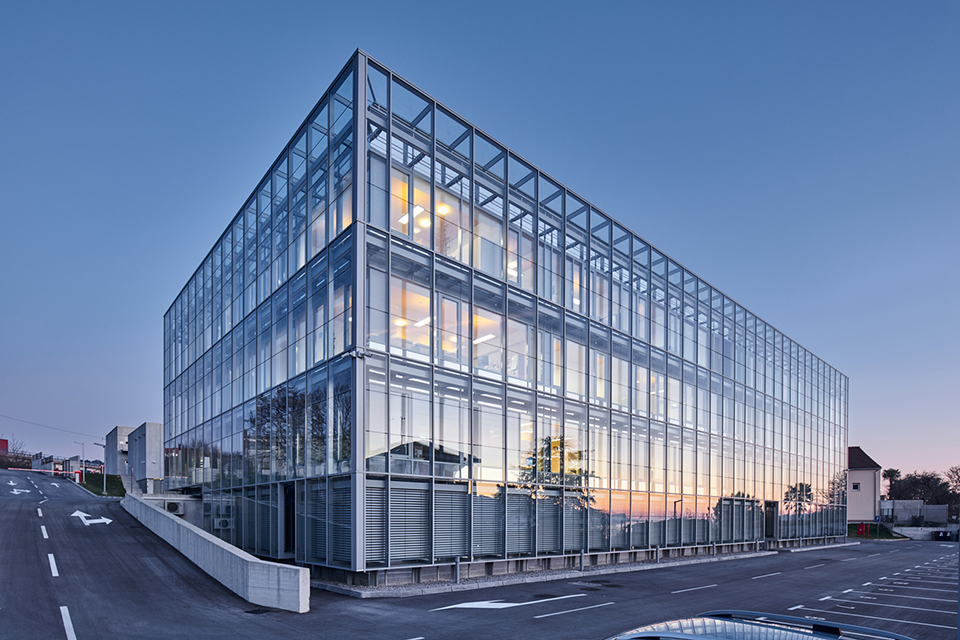 О компании - Астанастройстекло